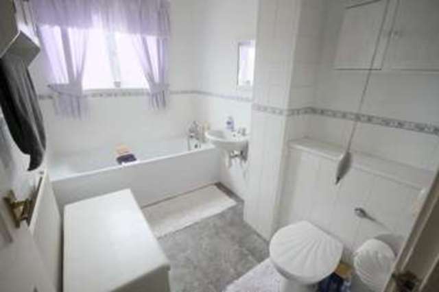  Image of 3 bedroom Terraced house for sale in Roundhills Waltham Abbey EN9 at Roundhills  Waltham Abbey, EN9 1TP