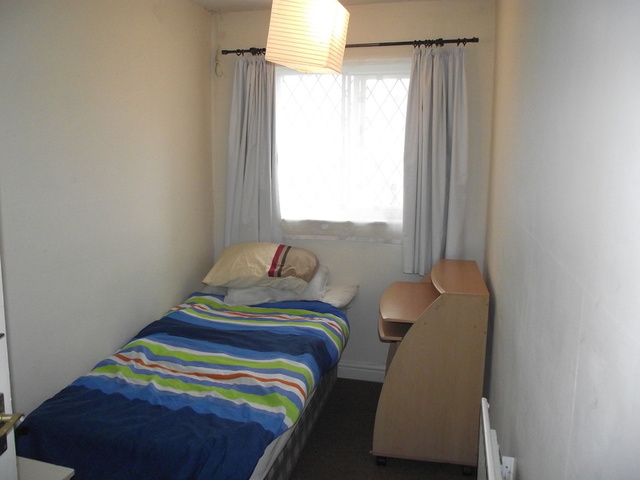  Image of 3 bedroom Maisonette to rent in Scribbans Close Smethwick B66 at Smethwick West Midlands Warley, B66 3PS