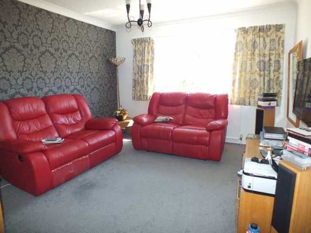  Image of 2 bedroom Flat for sale in Alleyn Court Seaton EX12 at Alleyn Court  Seaton, EX12 2JX