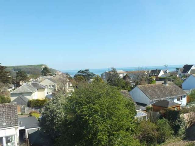  Image of 2 bedroom Flat for sale in Alleyn Court Seaton EX12 at Alleyn Court  Seaton, EX12 2JX
