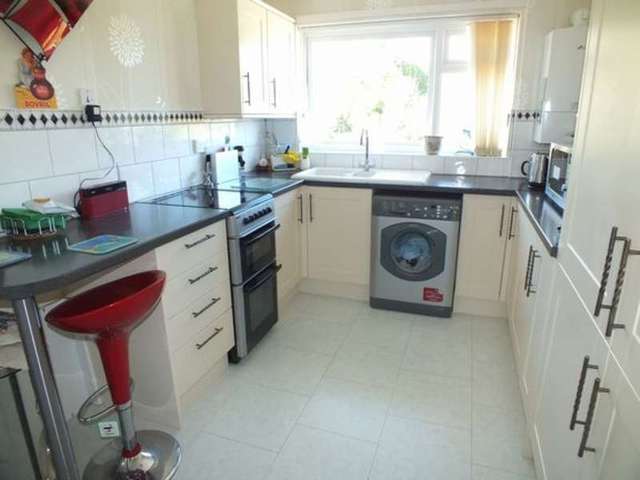  Image of 2 bedroom Flat for sale in Alleyn Court Seaton EX12 at Alleyn Court  Seaton, EX12 2JX