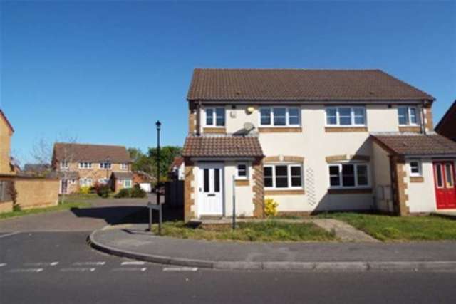  Image of 3 bedroom Detached house to rent in Seaview Road Cowes PO31 at Cowes, PO31 7UY