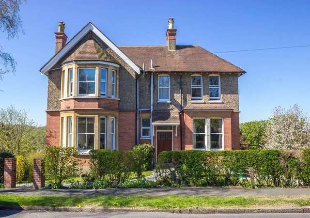  Image of 4 bedroom Detached house for sale in Selcroft Road Purley CR8 at Purley Purley, CR8 1AG