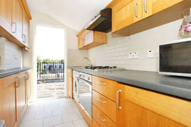  Image of 3 bedroom Flat to rent in Sevington Street London W9 at Sevington Street Maida Vale London, W9 2QN