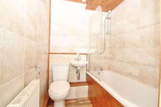  Image of 1 bedroom Flat for sale in Shaftesbury Road Bournemouth BH8 at Shaftesbury Road  Bournemouth, BH8 8SS