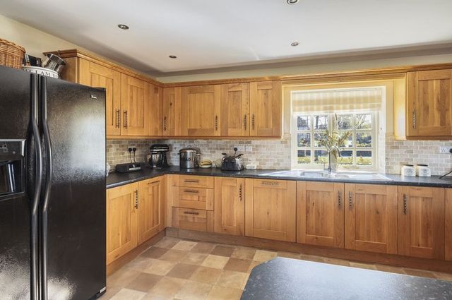  Image of 4 bedroom Property for sale in Common Road Shelfanger Diss IP22 at Common Road Shelfanger Diss, IP22 2DP