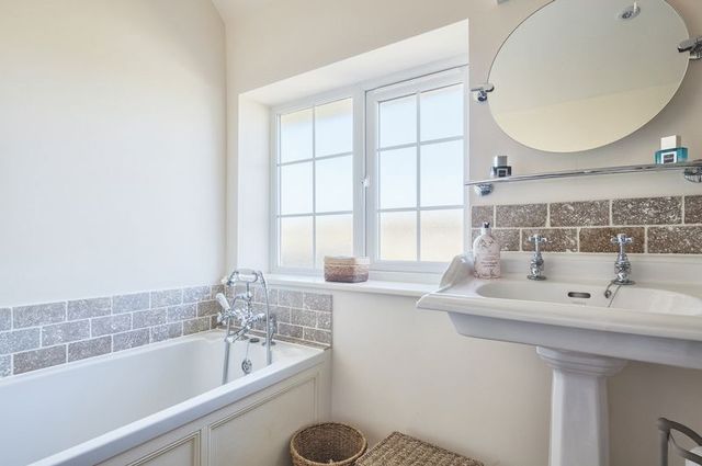  Image of 4 bedroom Property for sale in Common Road Shelfanger Diss IP22 at Common Road Shelfanger Diss, IP22 2DP