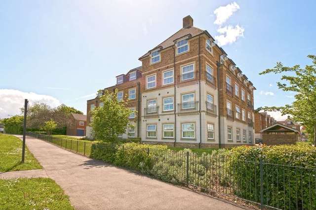  Image of 1 bedroom Flat for sale in Lynley Close Maidstone ME15 at Lynley Close  Maidstone, ME15 9GB