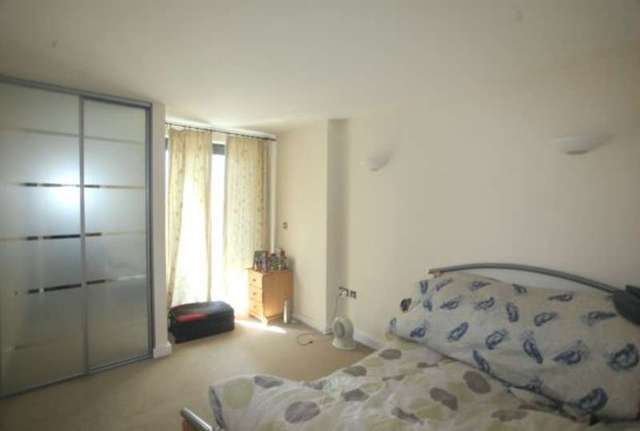  Image of 1 bedroom Flat for sale in High Street Slough SL1 at High Street  Slough, SL1 1EL