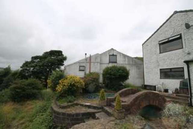 Image of 5 bedroom Detached house to rent in Bottomley Road Todmorden OL14 at Bottomley Road Walsden Todmorden, OL14 6QZ