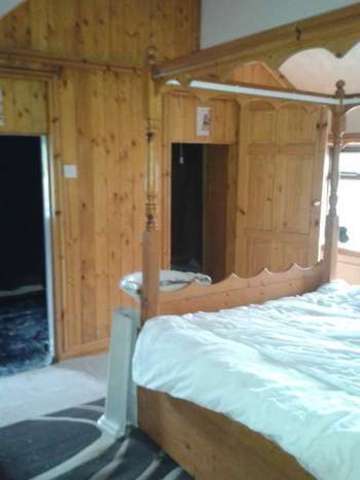  Image of 5 bedroom Detached house to rent in Bottomley Road Todmorden OL14 at Bottomley Road Walsden Todmorden, OL14 6QZ