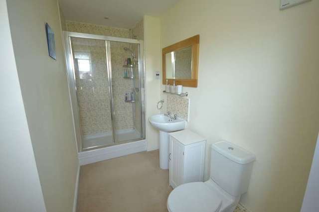  Image of 4 bedroom End of Terrace for sale in Deas Road South Wootton King