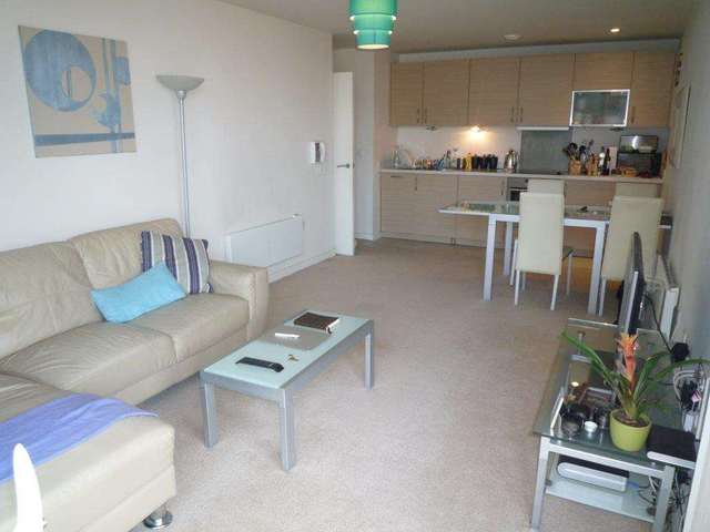  Image of 1 bedroom Apartment to rent in Blackfriars Road Salford M3 at Blackfriars Road  Salford, M3 7BT