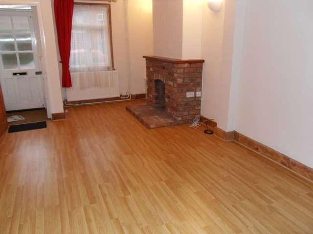  Image of 2 bedroom Terraced house to rent in Spring Gardens Newport Pagnell MK16 at Newport Pagnell, MK16 0EE