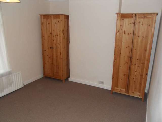  Image of 2 bedroom Terraced house to rent in Spring Gardens Newport Pagnell MK16 at Newport Pagnell, MK16 0EE