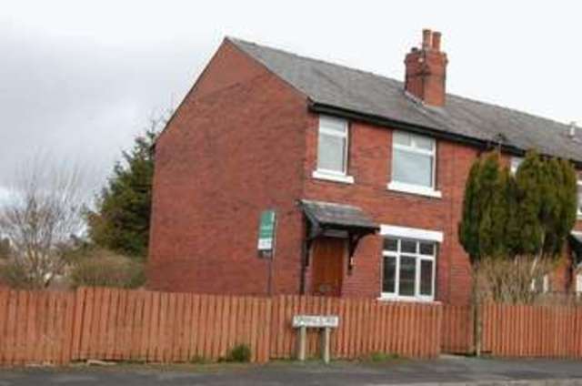  Image of 3 bedroom Property to rent in Springs Road Chorley PR6 at Springs Road  Chorley, PR6 7AN