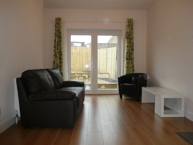  Image of 2 bedroom Flat to rent in St. Ann