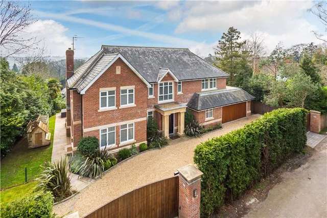  Image of 6 bedroom Detached house for sale in St. Margarets Avenue Dormans Park East Grinstead RH19 at Dormans Park East Grinstead Dormans Park, RH19 2NG