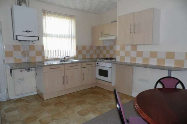  Image of 2 bedroom Terraced house to rent in Stewart Street Doncaster DN1 at STEWART STREET  DONCASTER, DN1 1RT