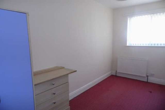  Image of 2 bedroom Terraced house to rent in Stewart Street Doncaster DN1 at STEWART STREET  DONCASTER, DN1 1RT
