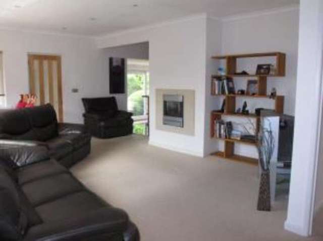  Image of 4 bedroom Bungalow for sale in Body Hayes Close Stoke Gabriel Totnes TQ9 at Stoke Gabriel Totnes Stoke Gabriel, TQ9 6QS