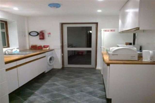  Image of 5 bedroom Semi-Detached house to rent in Monarch Drive Worcester WR2 at Worcester, WR2 6ES
