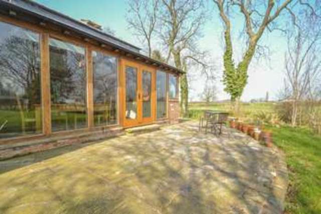  Image of 4 bedroom Detached house for sale in Drumacre Lane East Longton Preston PR4 at Drumacre Lane East Longton Preston, PR4 4SD