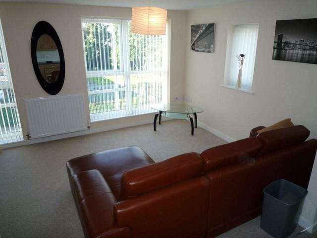  Image of 2 bedroom Apartment to rent in Ashton Old Road Openshaw Manchester M11 at Ashton Old Road  Manchester, M11 2DL