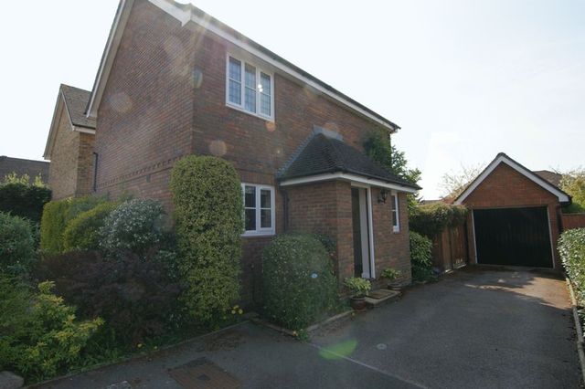  Image of 3 bedroom Detached house for sale in Teviot Close Guildford GU2 at Teviot Close  Guildford, GU2 9GS