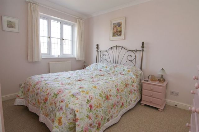  Image of 3 bedroom Detached house for sale in Teviot Close Guildford GU2 at Teviot Close  Guildford, GU2 9GS