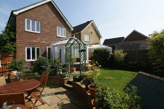  Image of 3 bedroom Detached house for sale in Teviot Close Guildford GU2 at Teviot Close  Guildford, GU2 9GS