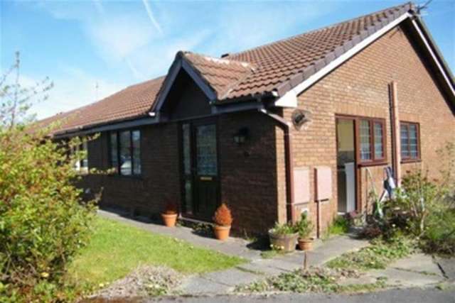  Image of 2 bedroom Semi-Detached house to rent in The Avenue Ingol Preston PR2 at Preston, PR2 7AY