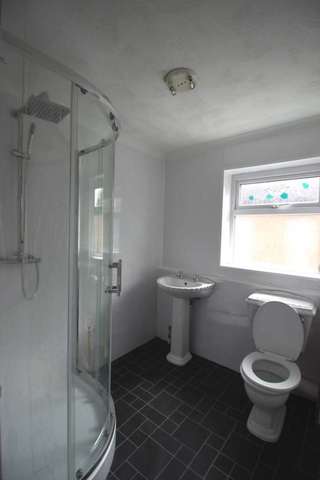  Image of 3 bedroom Semi-Detached house for sale in The Fairway Leicester LE2 at The Fairway Aylestone Leicester, LE2 6LP