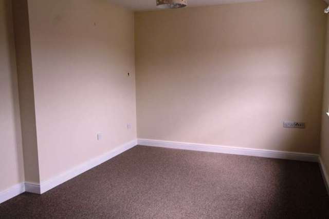  Image of 2 bedroom Flat to rent in The Island Midsomer Norton Radstock BA3 at Midsomer Norton Midsomer Norton Somerset, BA3 2HA