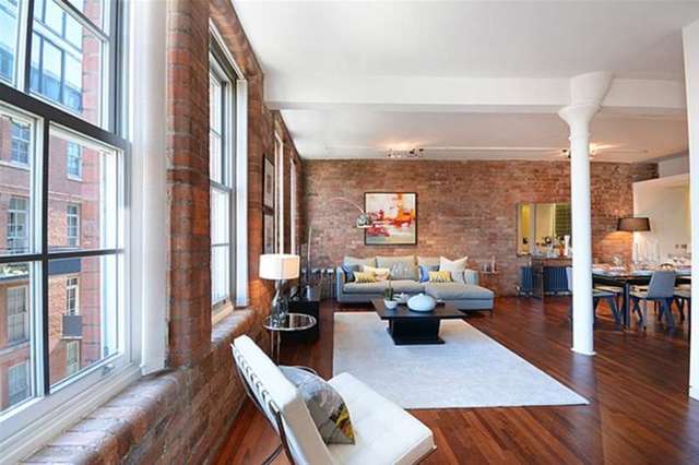  Image of 2 bedroom Flat for sale in Green Walk London SE1 at London Bridge, SE1 4TQ