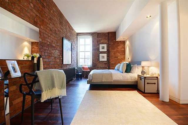  Image of 2 bedroom Flat for sale in Green Walk London SE1 at London Bridge, SE1 4TQ