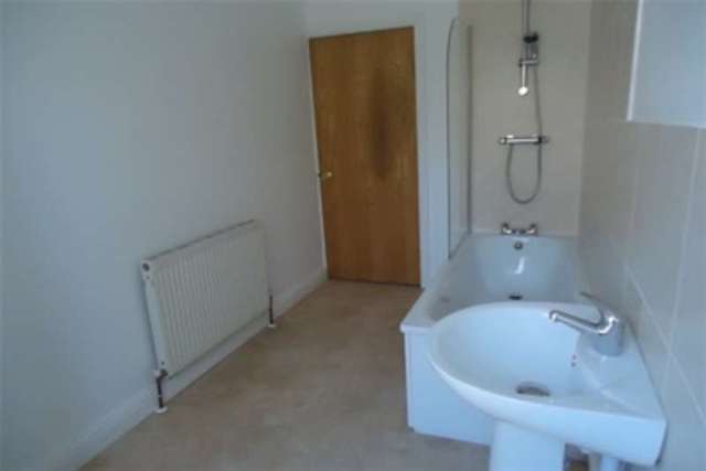  Image of 2 bedroom Detached house to rent in Thimblemill Road Bearwood Smethwick B67 at Smethwick, B67 5QS