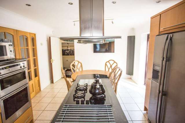  Image of 4 bedroom Detached house for sale in Thorndale Close Chatham ME5 at Thorndale Close  Chatham, ME5 9SW
