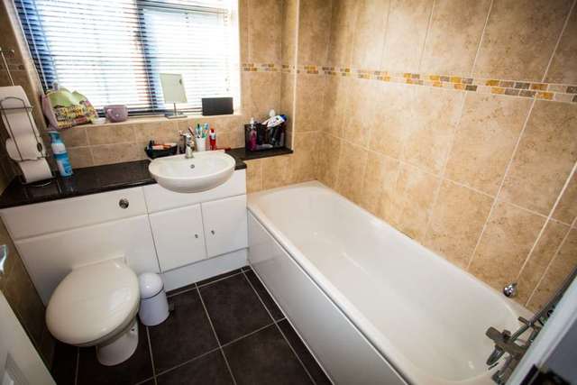  Image of 4 bedroom Detached house for sale in Thorndale Close Chatham ME5 at Thorndale Close  Chatham, ME5 9SW