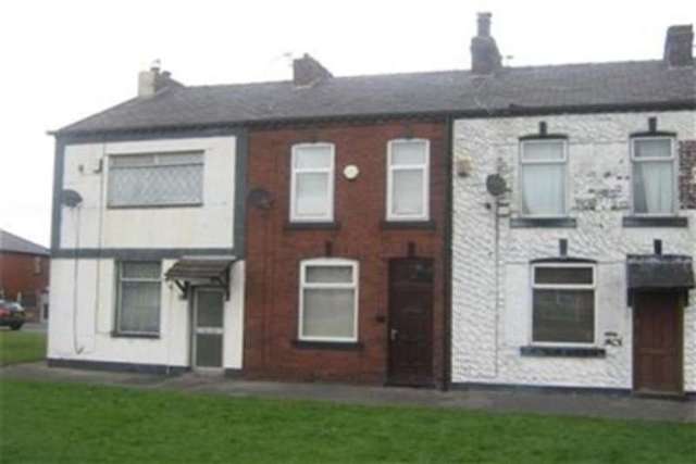  Image of 2 bedroom Terraced house to rent in Thornton Close Farnworth Bolton BL4 at Bolton, BL4 9QR