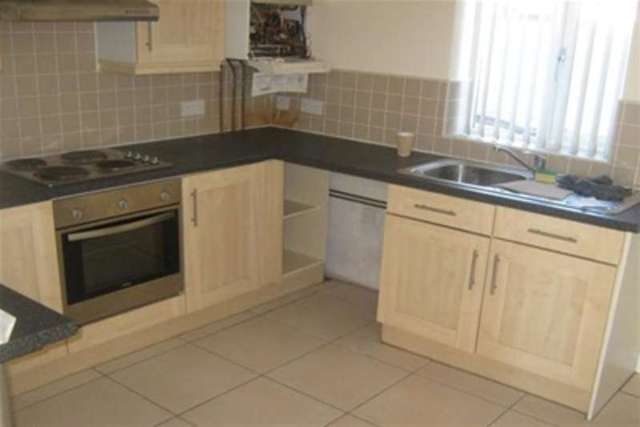  Image of 2 bedroom Terraced house to rent in Thornton Close Farnworth Bolton BL4 at Bolton, BL4 9QR