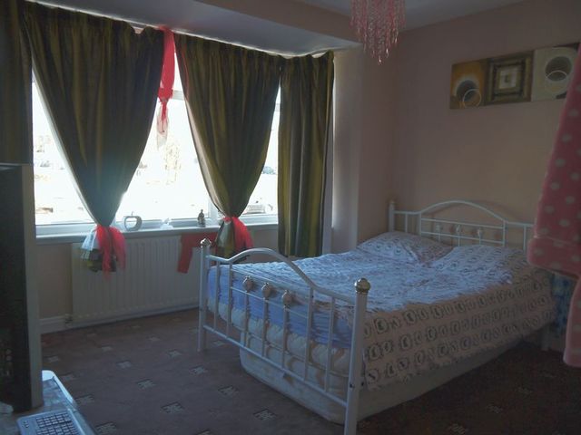  Image of 3 bedroom Semi-Detached house for sale in Thornton Road Bradford BD8 at Thornton Road  Bradford, BD8 0BL