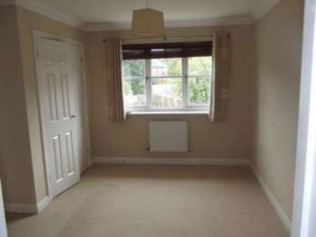  Image of 3 bedroom Detached house to rent in Woodcock Court Three Mile Cross Reading RG7 at Woodcock Court Three Mile Cross Reading, RG7 1BZ