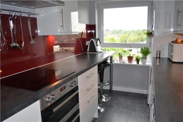  Image of 2 bedroom Flat to rent in Basinghall Gardens Sutton SM2 at Basinghall Gardens  Surrey, SM2 6AU