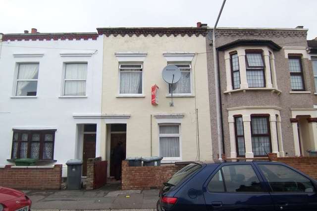  Image of 1 bedroom Flat to rent in Trevelyan Road London E15 at Trevelyan Road Stratford London, E15 1SU
