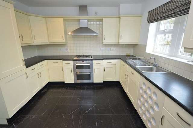  Image of 4 bedroom Town House for sale in Tuke Grove Wakefield WF1 at Wakefield West Yorkshire, WF1 4DJ