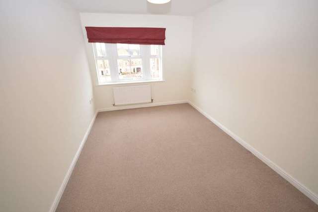  Image of 4 bedroom Town House for sale in Tuke Grove Wakefield WF1 at Wakefield West Yorkshire, WF1 4DJ