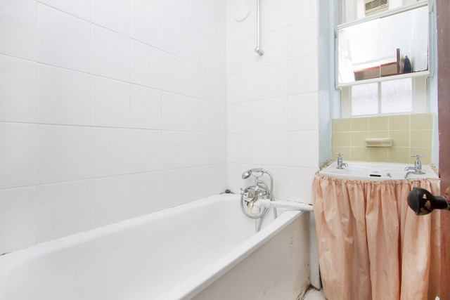  Image of 2 bedroom Flat for sale in Union Road London SW8 at Union Road South Lambeth London, SW8 2RU