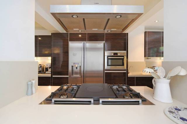  Image of 1 bedroom Flat to rent in Upper Addison Gardens London W14 at Upper Addison Gardens  London, W14 8AL