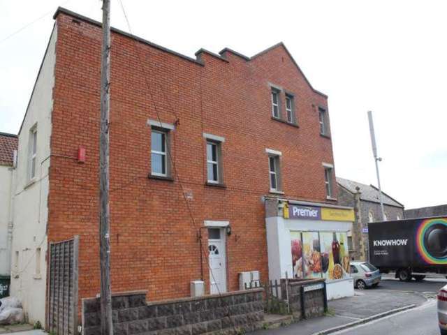  Image of 4 bedroom Flat to rent in Upper Bristol Road Weston-super-Mare BS22 at Worle Weston-super-Mare Milton, BS22 8DN